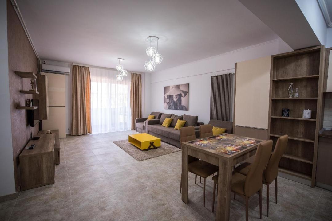 Sophia 2 & Moonlight Apartaments Мамая Екстериор снимка