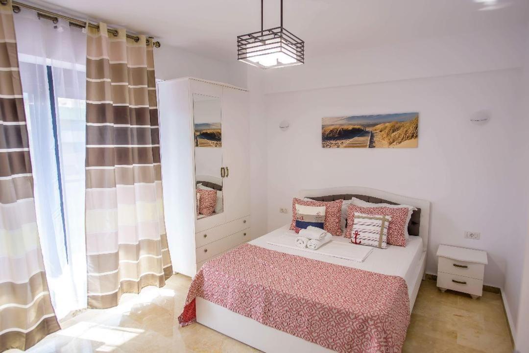Sophia 2 & Moonlight Apartaments Мамая Екстериор снимка